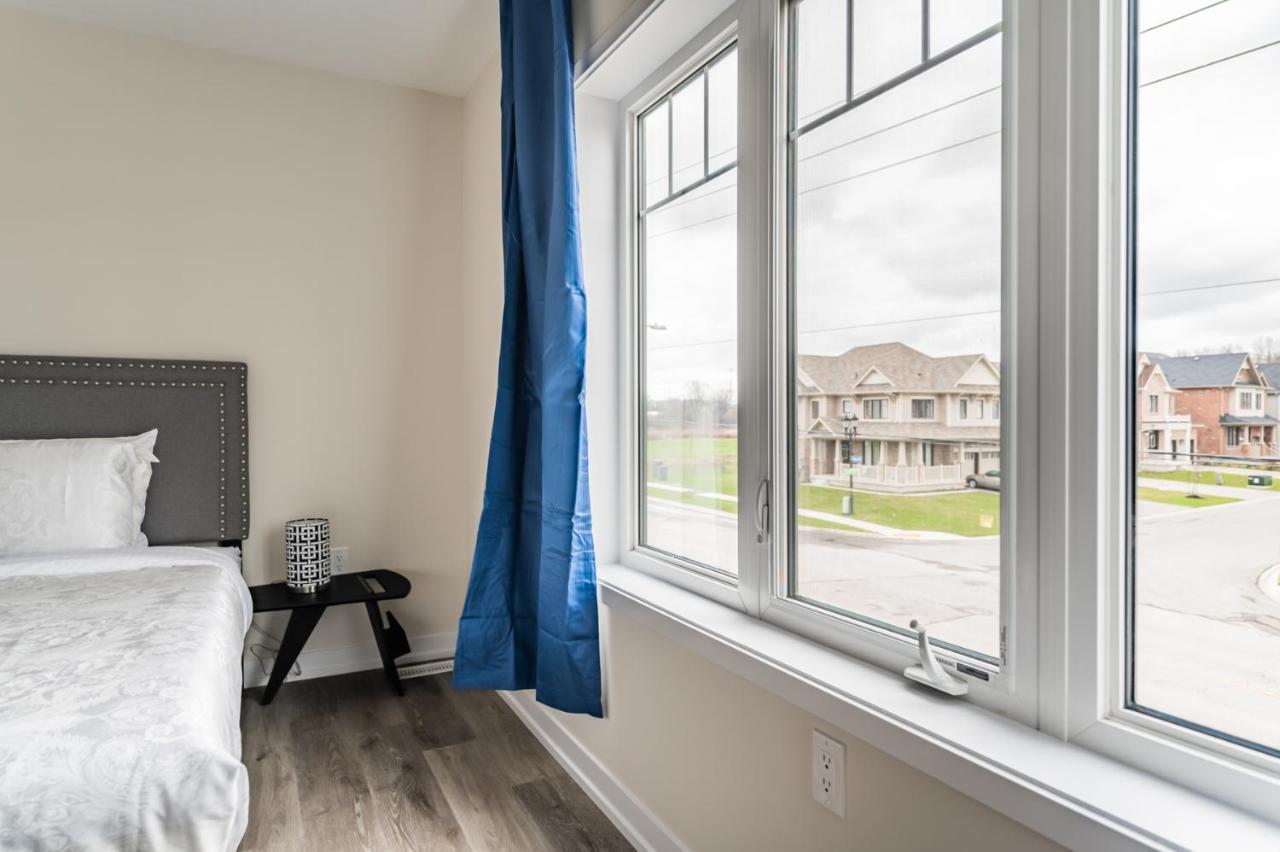 Luxury Townhouse Close To Fairview Casino In Niagara Falls Villa Exterior photo