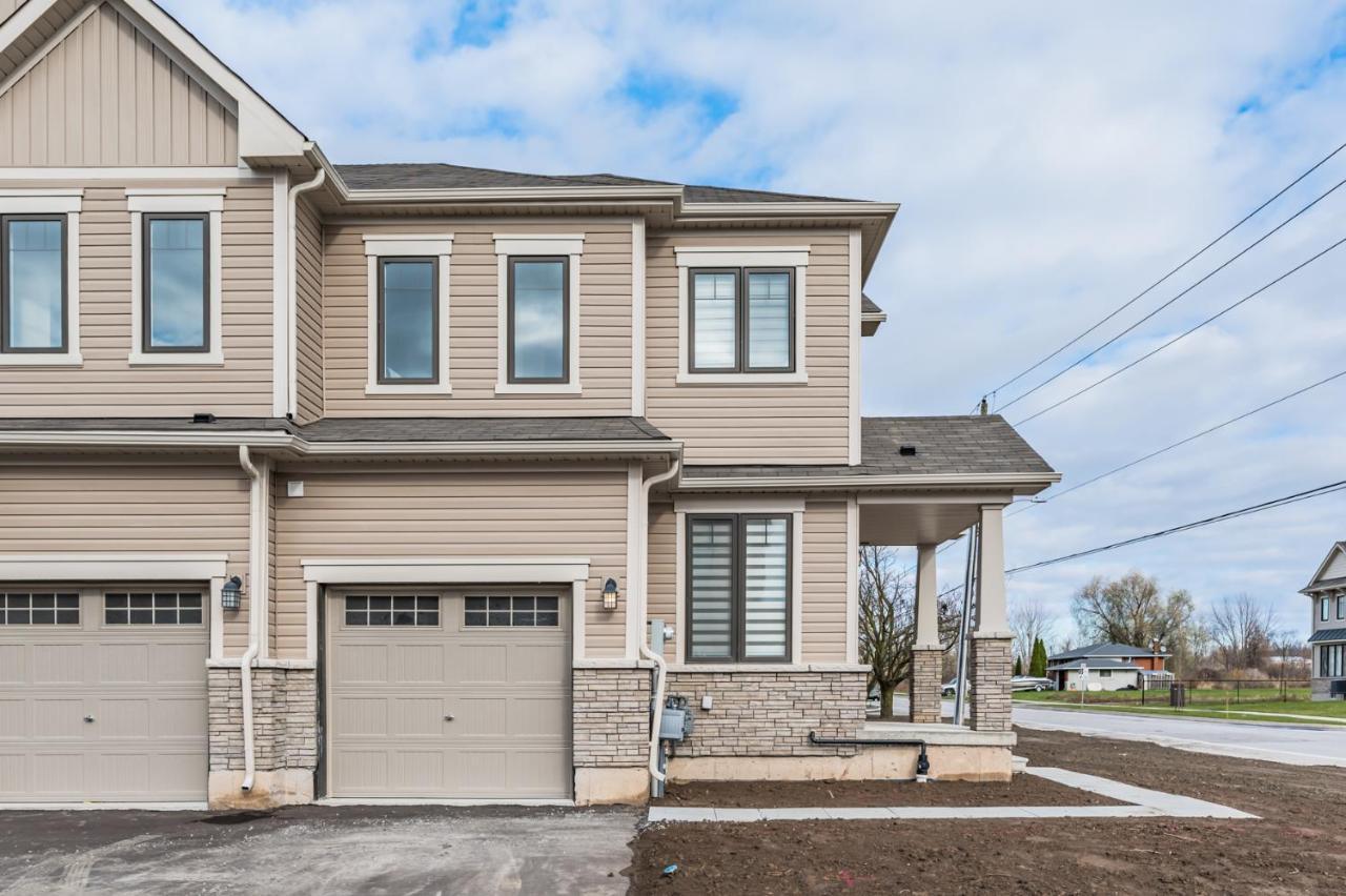 Luxury Townhouse Close To Fairview Casino In Niagara Falls Villa Exterior photo